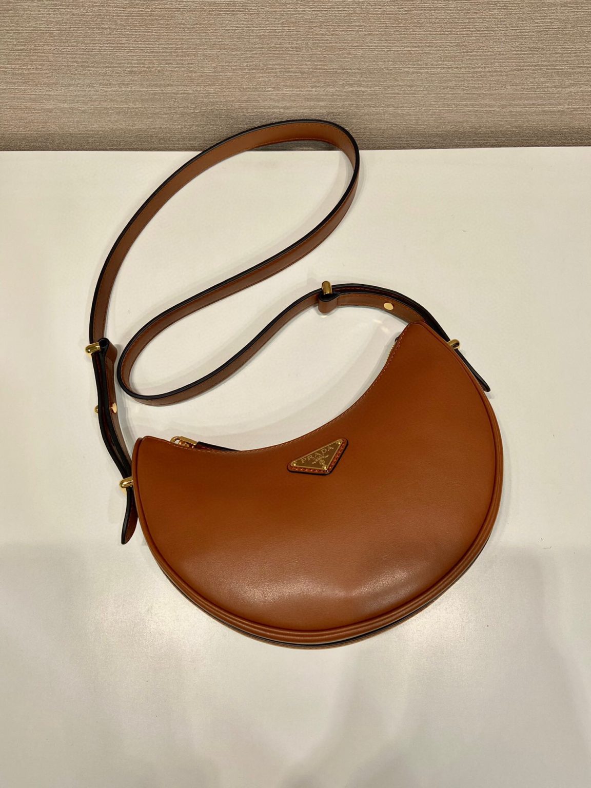 Shoulder Bag In Brown For Women 8.8in/ 22.5cm 1BC194_ASK_F0XUG_V_HOO