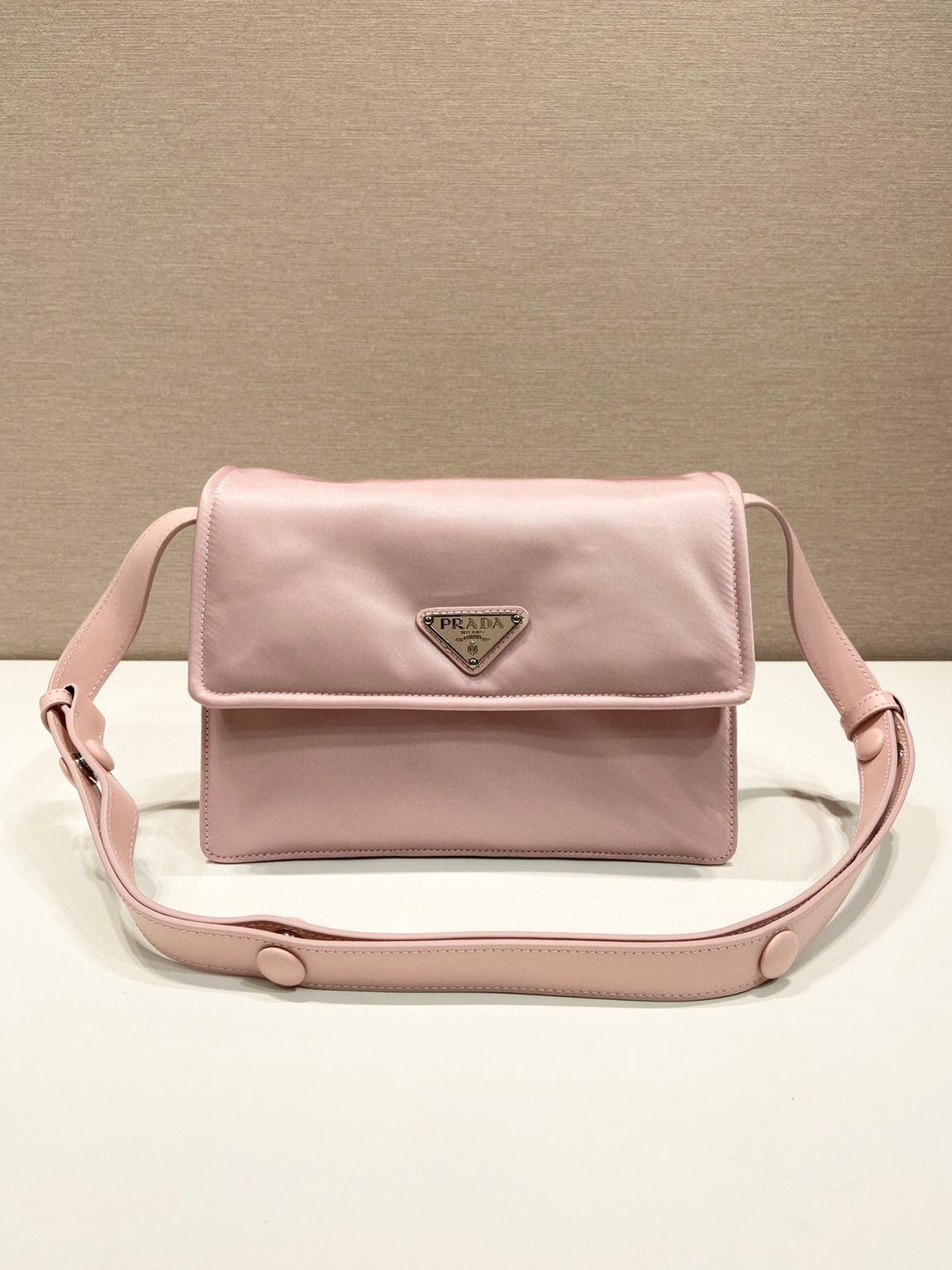 Small Padded Shoulder Bag In Beige/Pink For Women 9.1in/ 23cm 1BD313_RDLN_F0F24_V_OOO