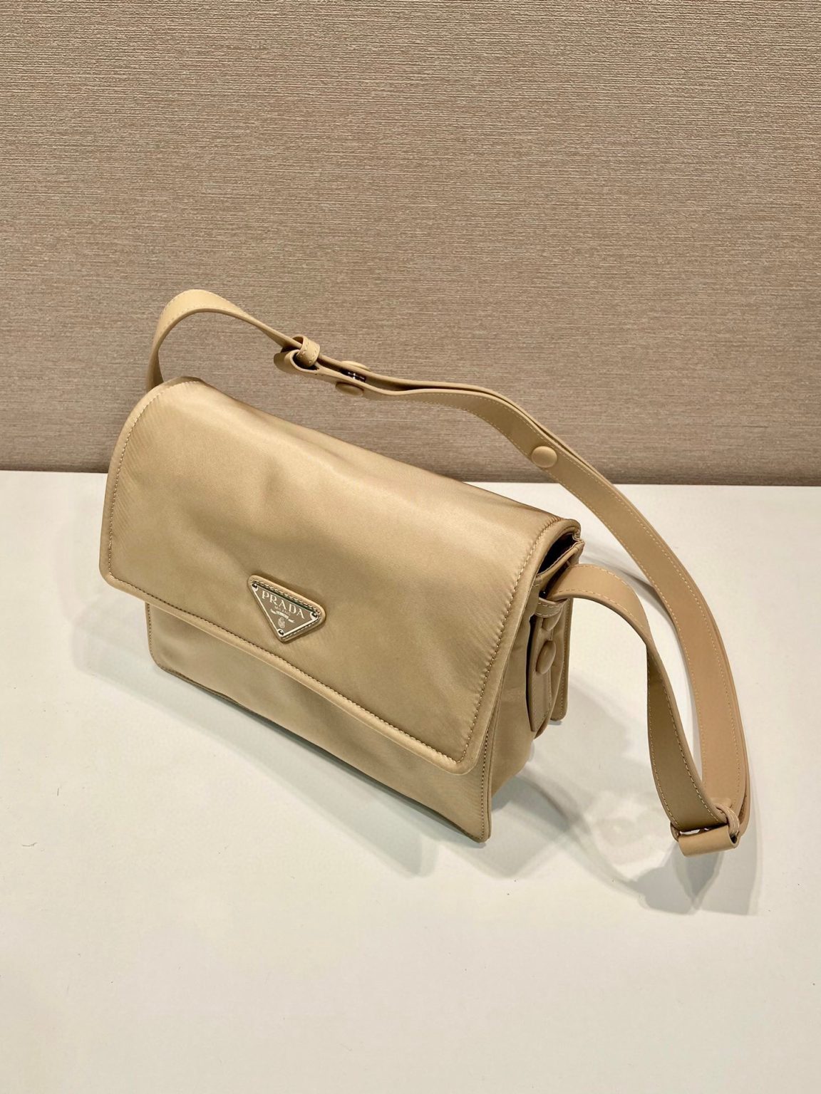 Small Padded Shoulder Bag In Beige/Pink For Women 9.1in/ 23cm 1BD313_RDLN_F0F24_V_OOO