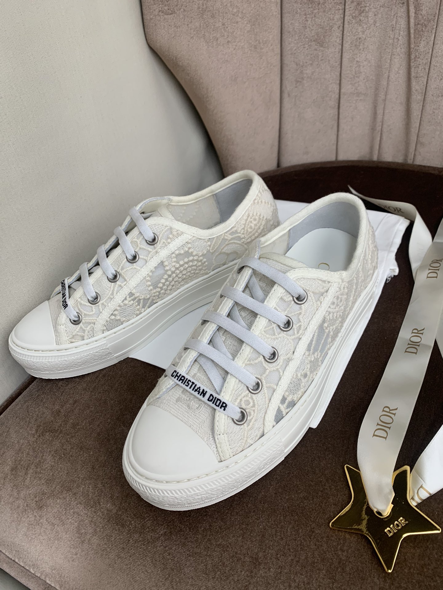 Christian Dior Women’s Walk’n’Dior Sneaker White For Women CD KCK353MCM_S03W