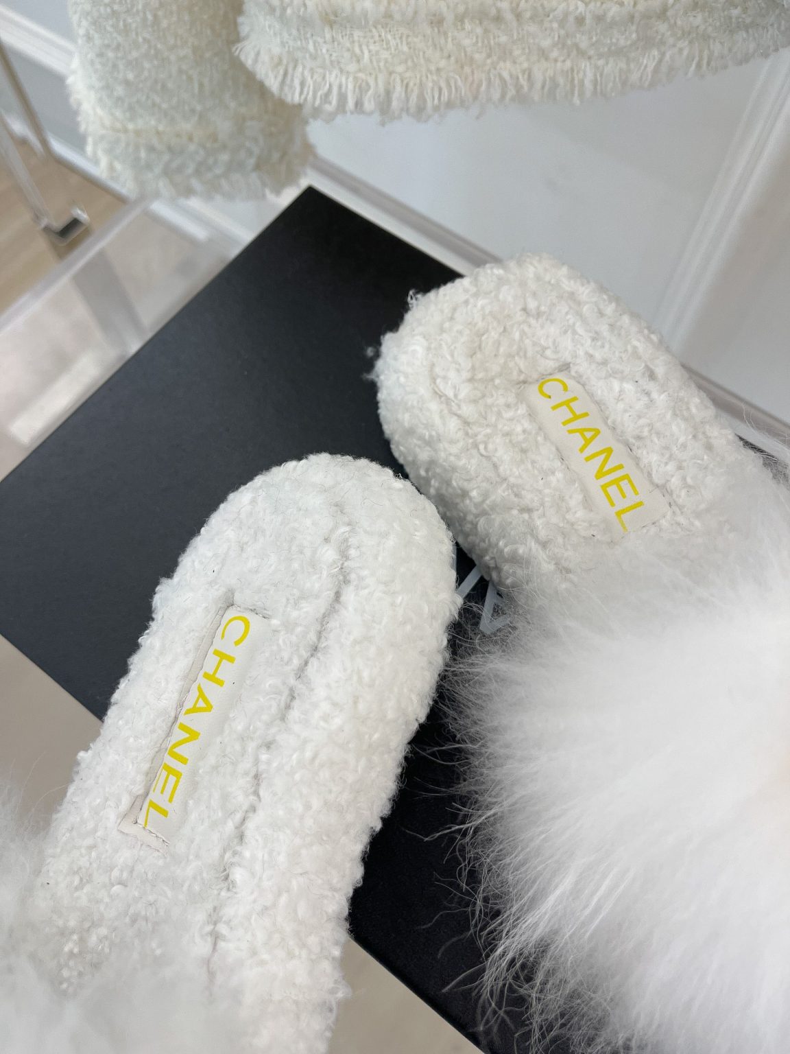 Chanel Women’s Mules White For Women 0,7in/ 2cm