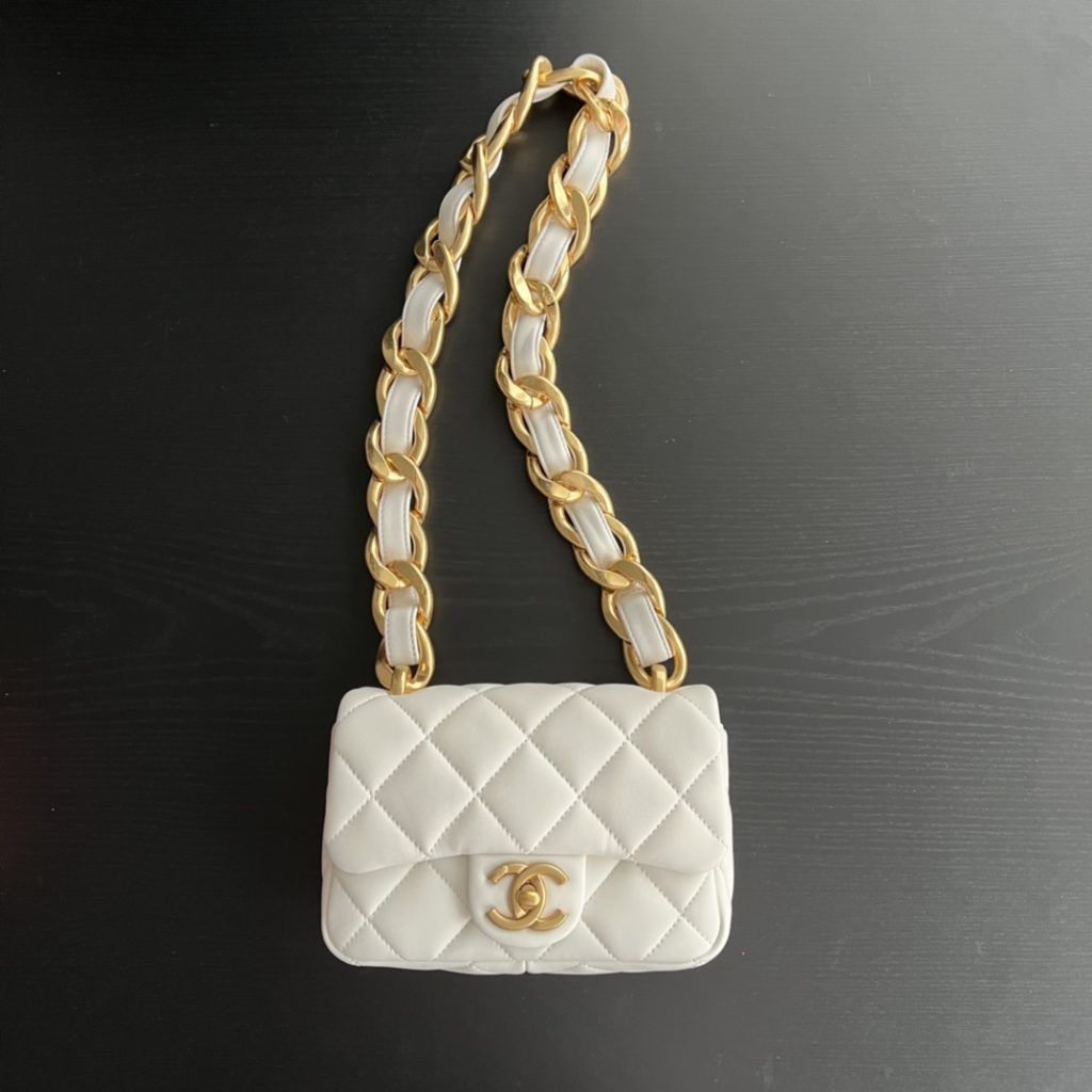 Trendy Cc Flap Bag White/ Beige For Women 6.7 in / 17 cm