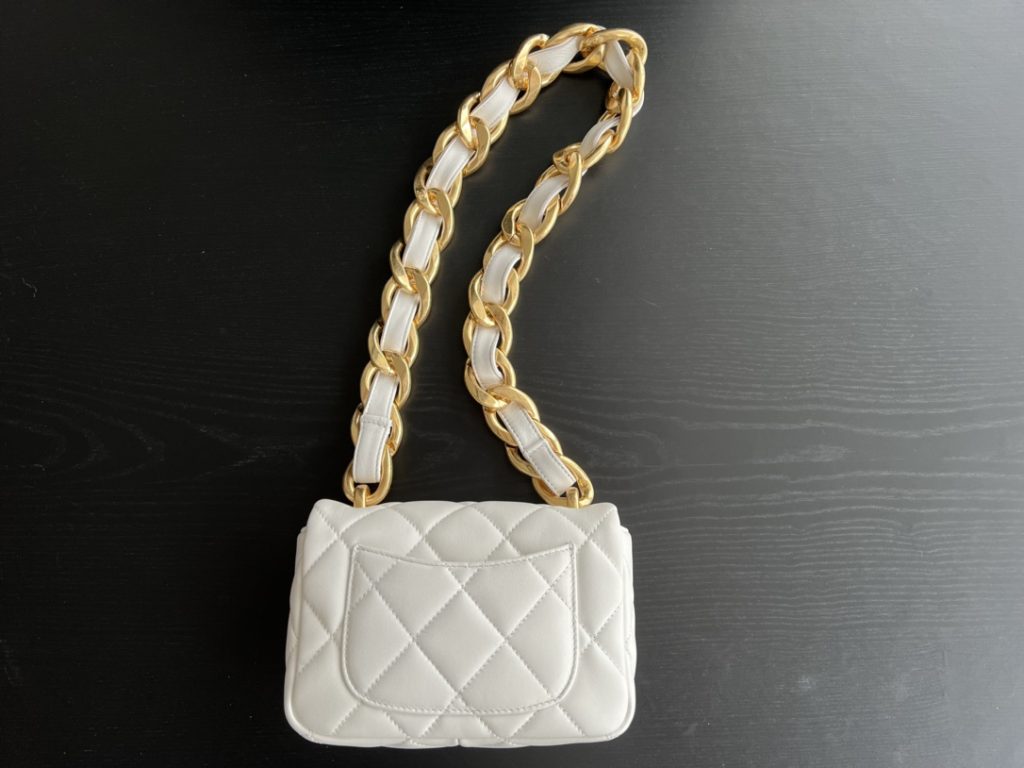 Trendy Cc Flap Bag White/ Beige For Women 6.7 in / 17 cm