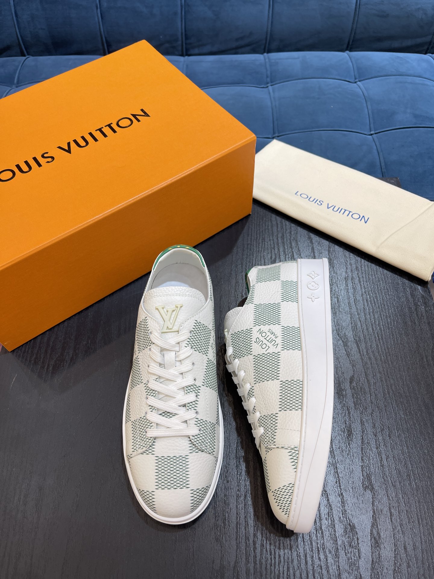 Louis Vuittion LV Resort Sneaker Gray For Men LV